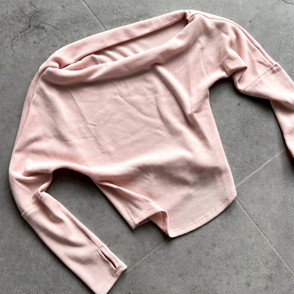We the Free People Fuji Thermal Off Shoulder long sleeve top peach Sz small - Picture 2 of 3